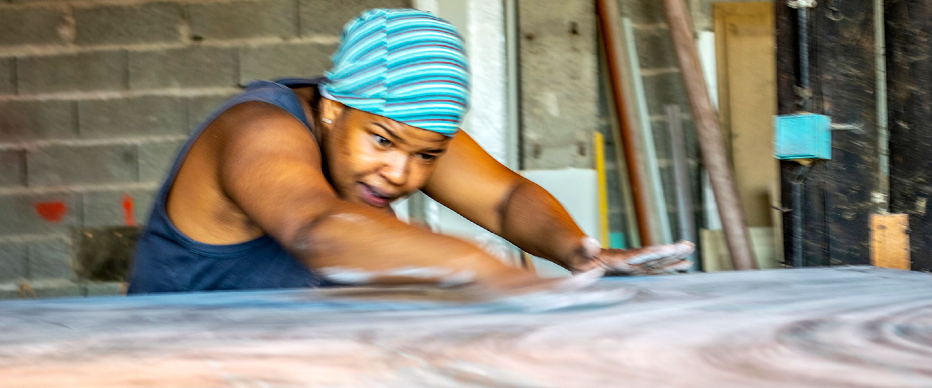 Miguelina Rivera explora con metales oxidados